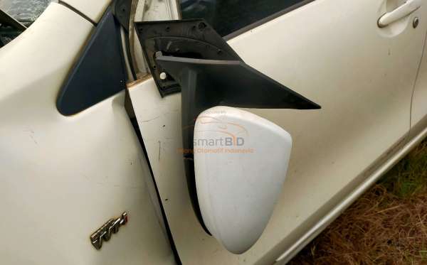 TOYOTA AVANZA 1.3 E