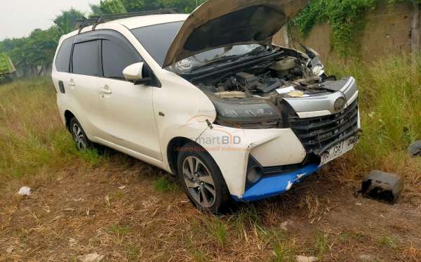 TOYOTA AVANZA 1.3 E