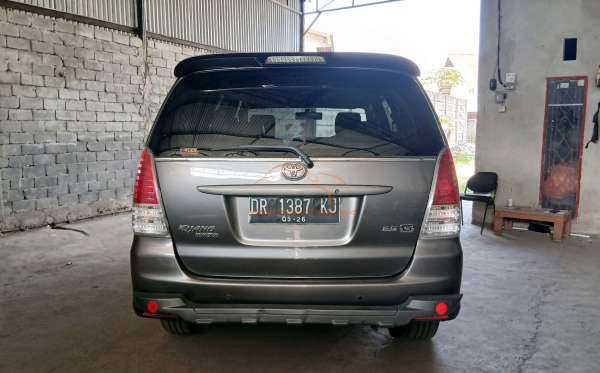 TOYOTA INNOVA G