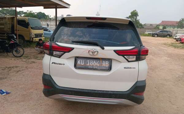 TOYOTA RUSH S