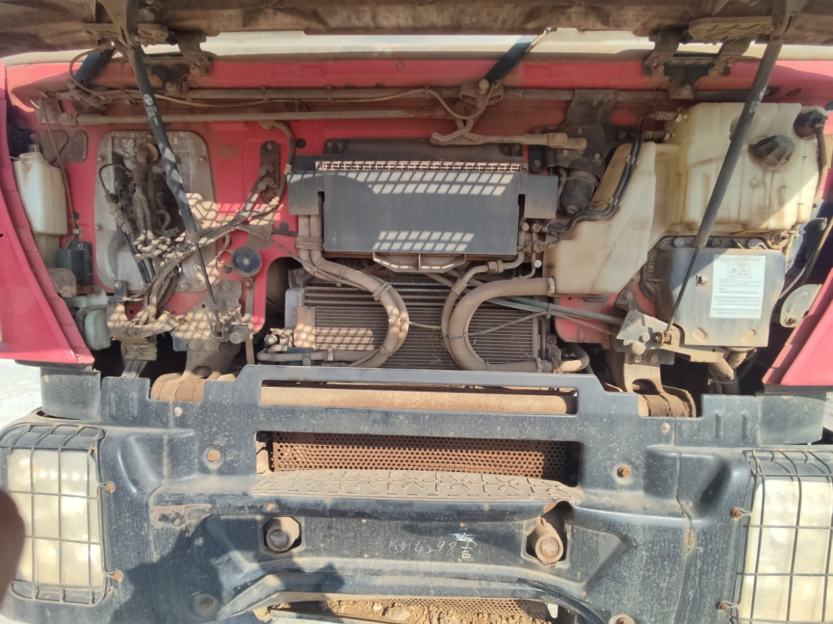HONGYAN  DUMP TRUCK CQ-3314 (8X4)