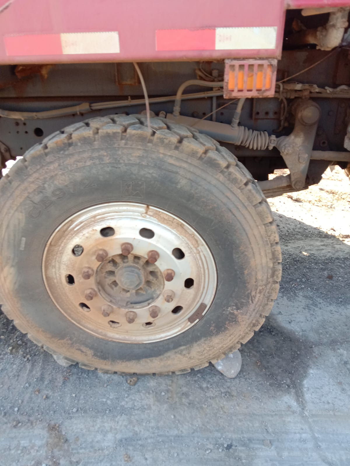 HONGYAN  DUMP TRUCK CQ-3314 (8X4)