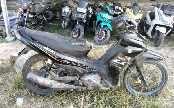 YAMAHA JUPITER Z1