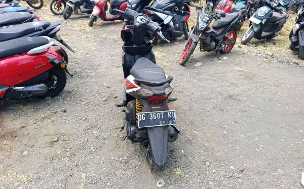 HONDA  BEAT
