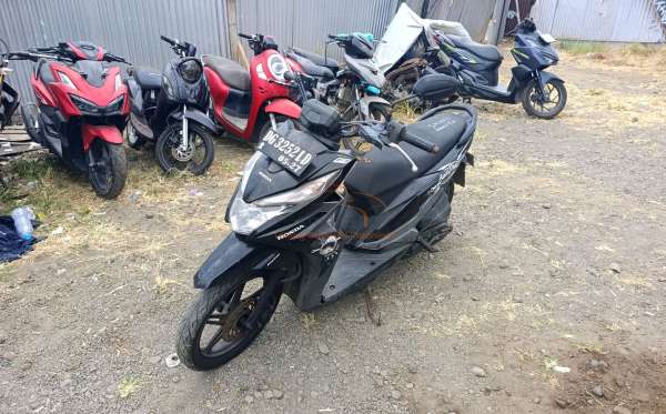 HONDA  BEAT STREET