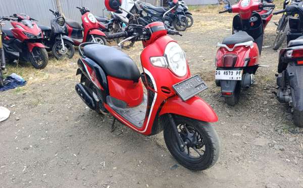 HONDA  SCOOPY