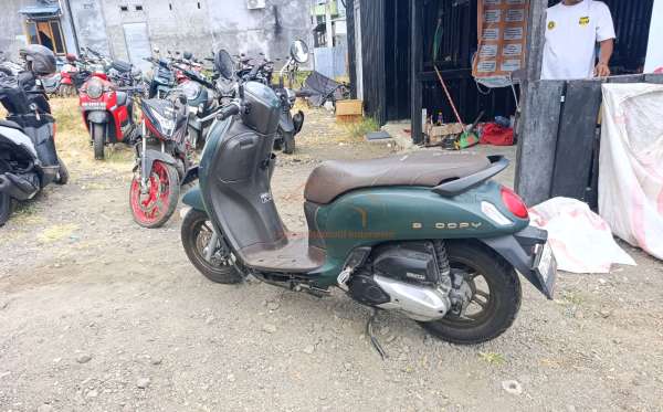 HONDA  SCOOPY