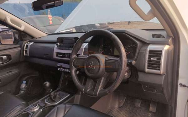 MITSUBISHI DC GLS 4X4