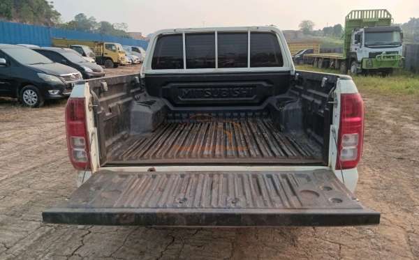 MITSUBISHI DC GLS 4X4