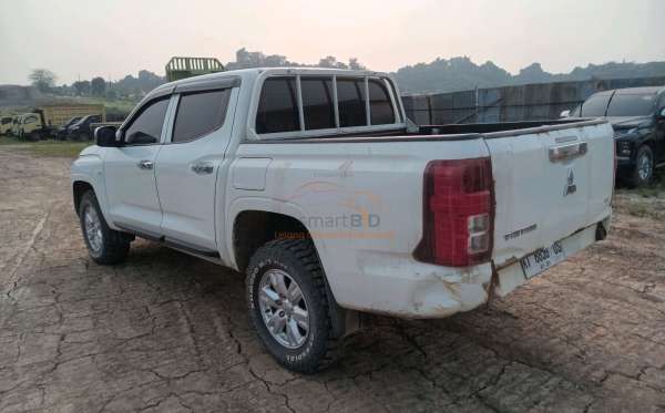 MITSUBISHI DC GLS 4X4