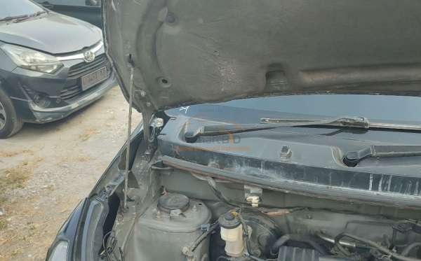 DAIHATSU SIGRA X