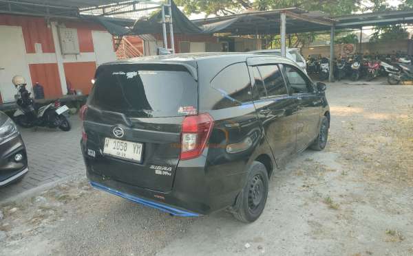 DAIHATSU SIGRA X
