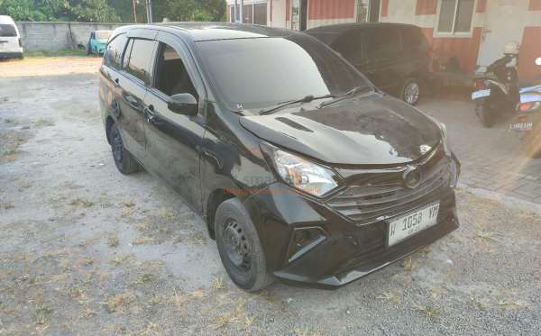 DAIHATSU SIGRA X