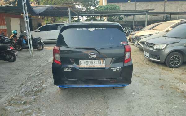 DAIHATSU SIGRA X