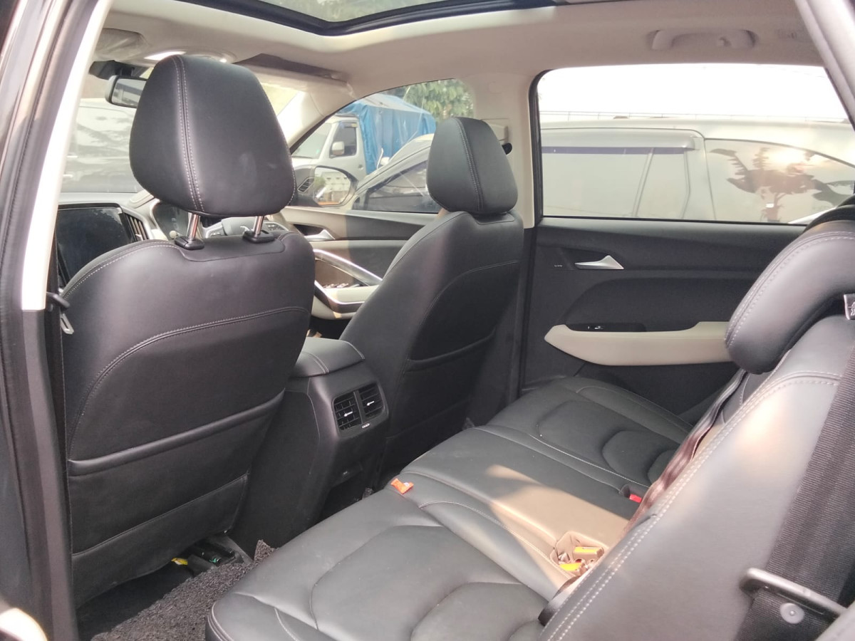 WULING ALMAZ 1.5L T LUX
