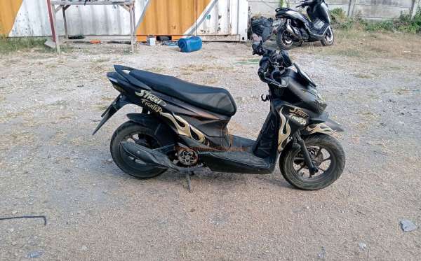 HONDA  BEAT STREET