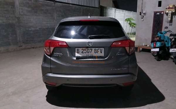 HONDA HRV 1.8 RS CVT CKD PRESTIGE