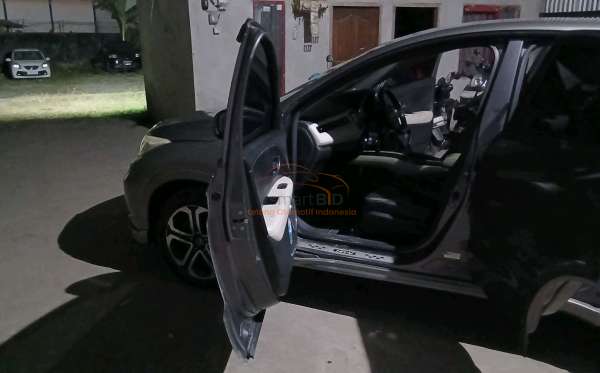 HONDA HRV 1.8 RS CVT CKD PRESTIGE