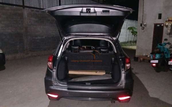HONDA HRV 1.8 RS CVT CKD PRESTIGE