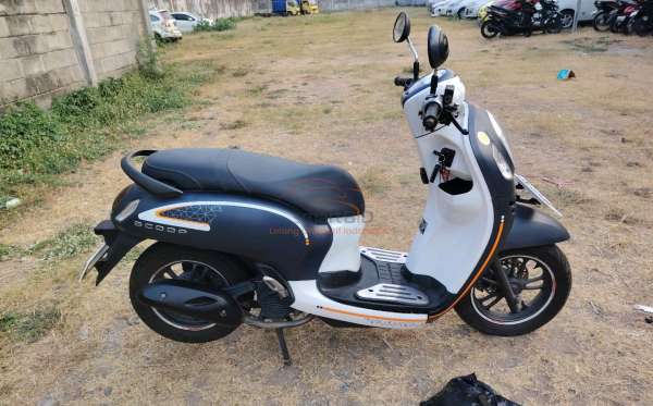 HONDA  SCOOPY