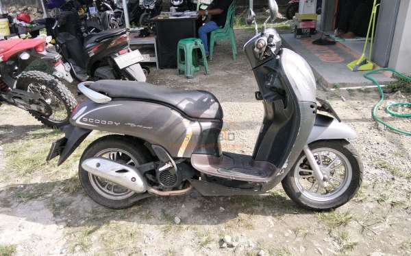 HONDA SCOOPY