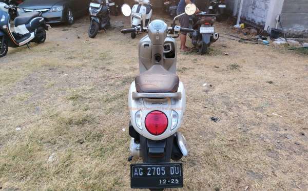 HONDA SCOOPY PRESTIGE