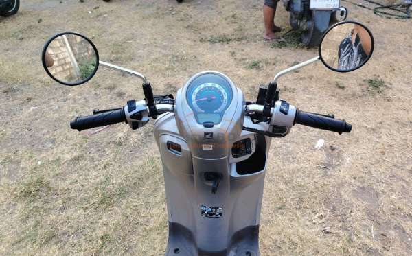 HONDA SCOOPY PRESTIGE