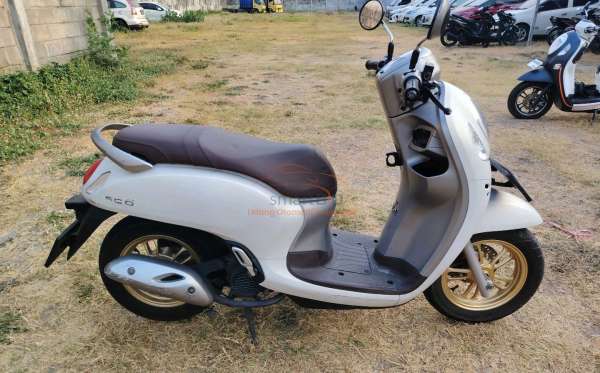 HONDA SCOOPY PRESTIGE