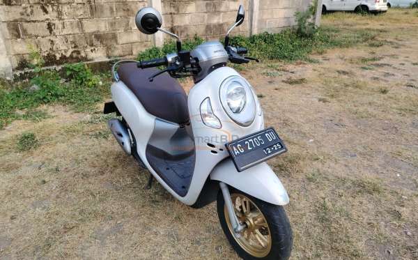 HONDA SCOOPY PRESTIGE