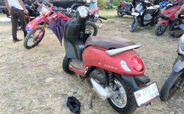 HONDA SCOOPY STYLISH