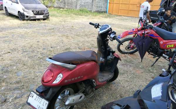 HONDA SCOOPY STYLISH