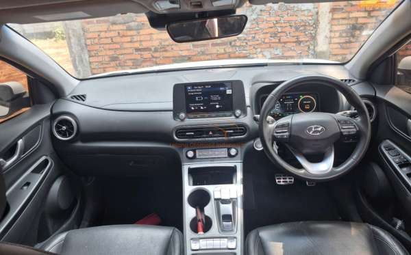 HYUNDAI KONA EV