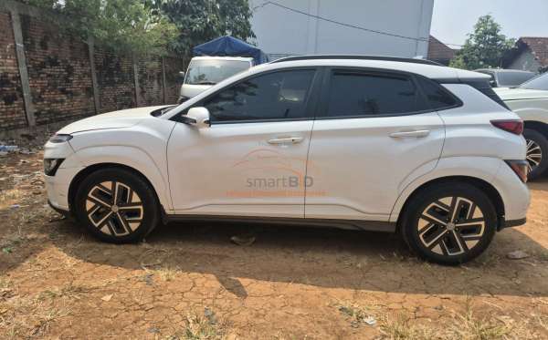 HYUNDAI KONA EV