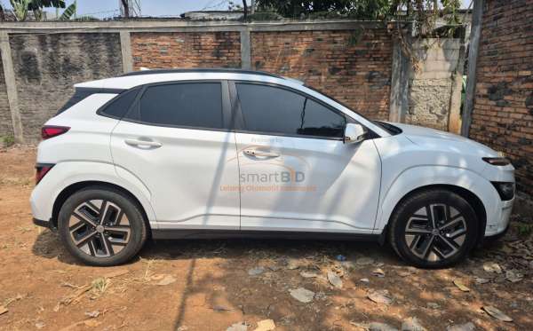 HYUNDAI KONA EV