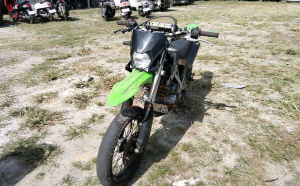 KAWASAKI KLX 150
