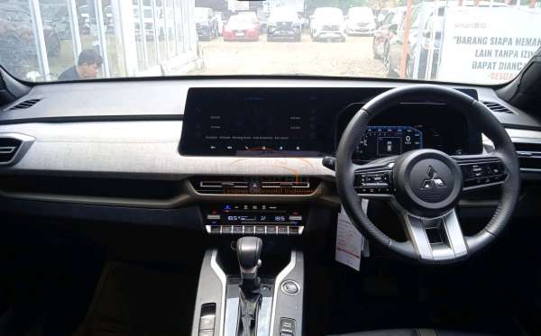 MITSUBISHI XFORCE ULTIMATE 1.5L 4X2 CVT