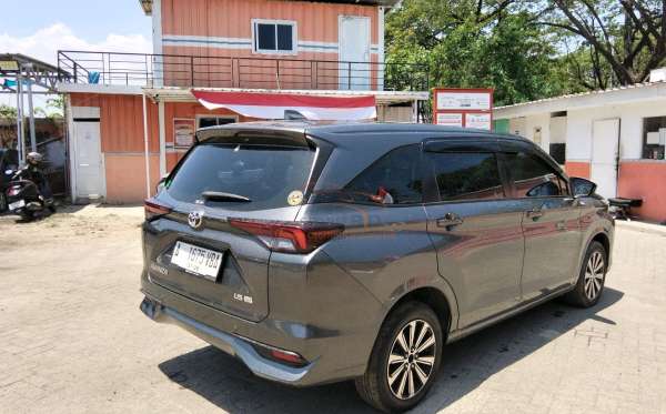 TOYOTA AVANZA