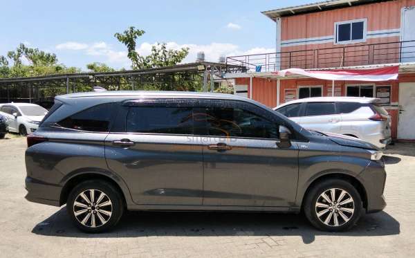 TOYOTA AVANZA