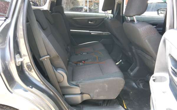 TOYOTA AVANZA