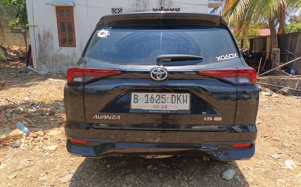 TOYOTA AVANZA