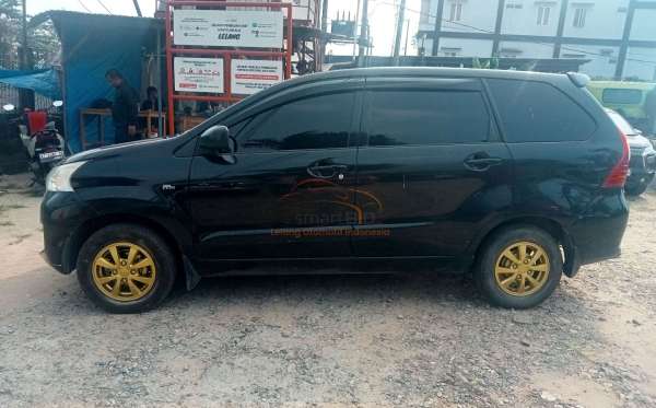 TOYOTA AVANZA G