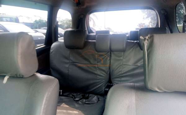 TOYOTA AVANZA G