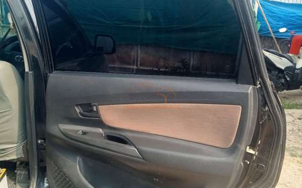 TOYOTA AVANZA G