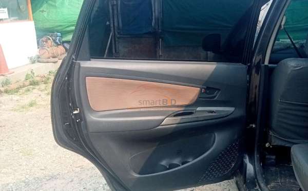 TOYOTA AVANZA G