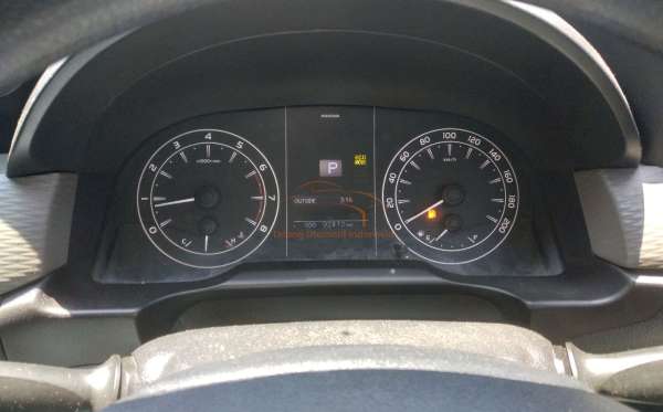 TOYOTA  INNOVA