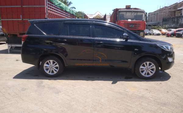 TOYOTA  INNOVA