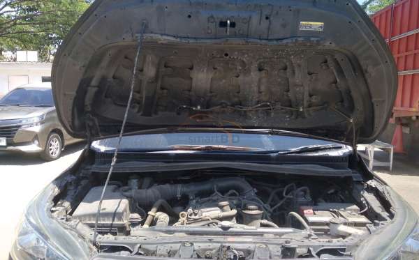 TOYOTA  INNOVA
