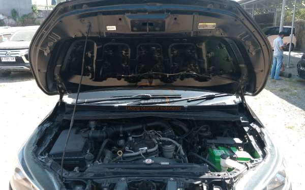 TOYOTA INNOVA G