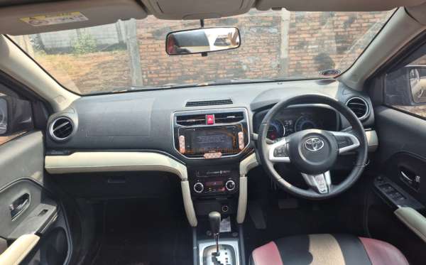 TOYOTA RUSH S