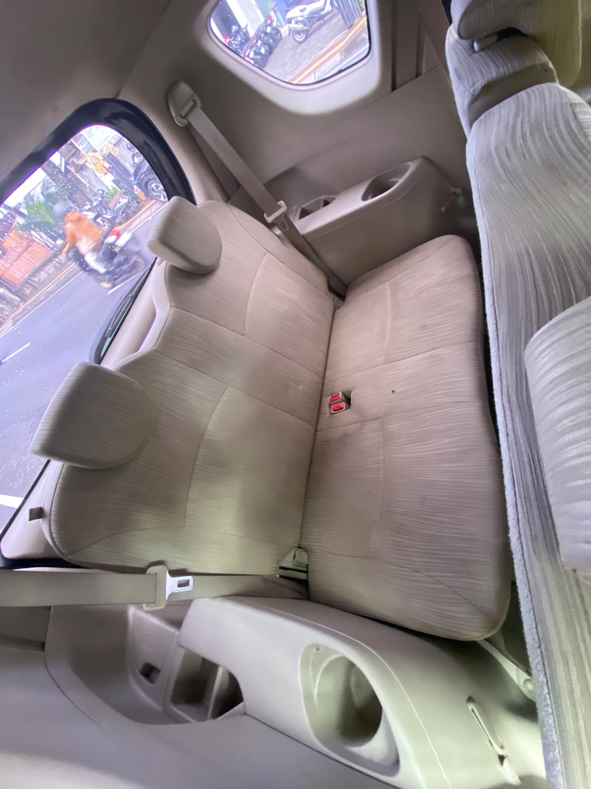 SUZUKI  ERTIGA  DX